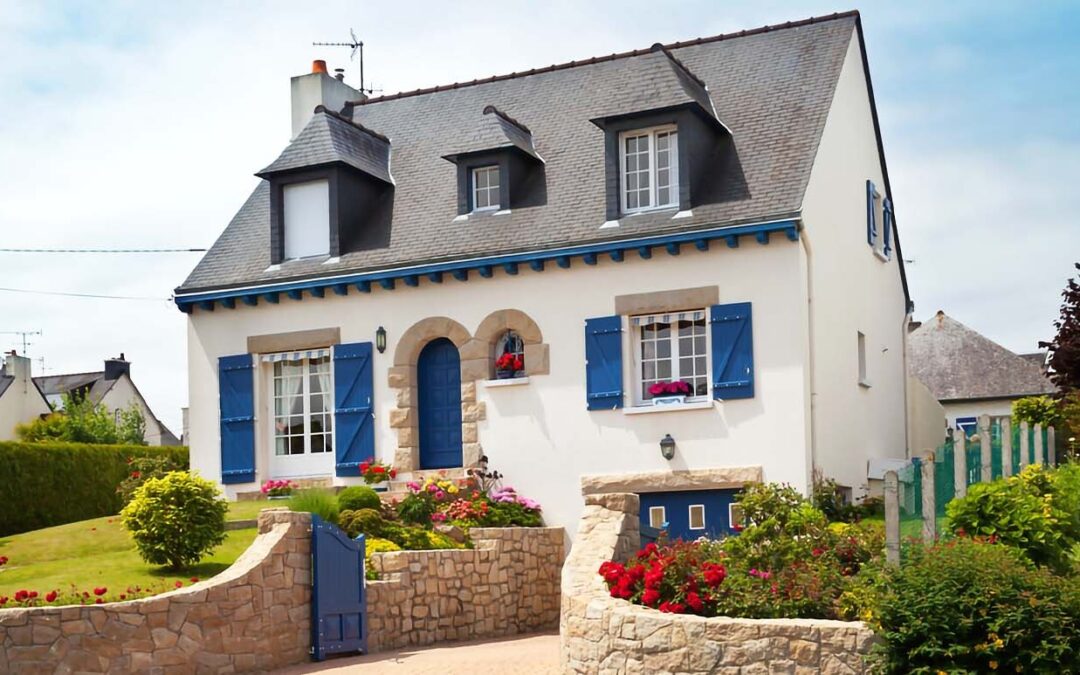 Guide Pratique pour la Rénovation d’une Maison Ancienne : Allier Charme d’Antan et Modernité